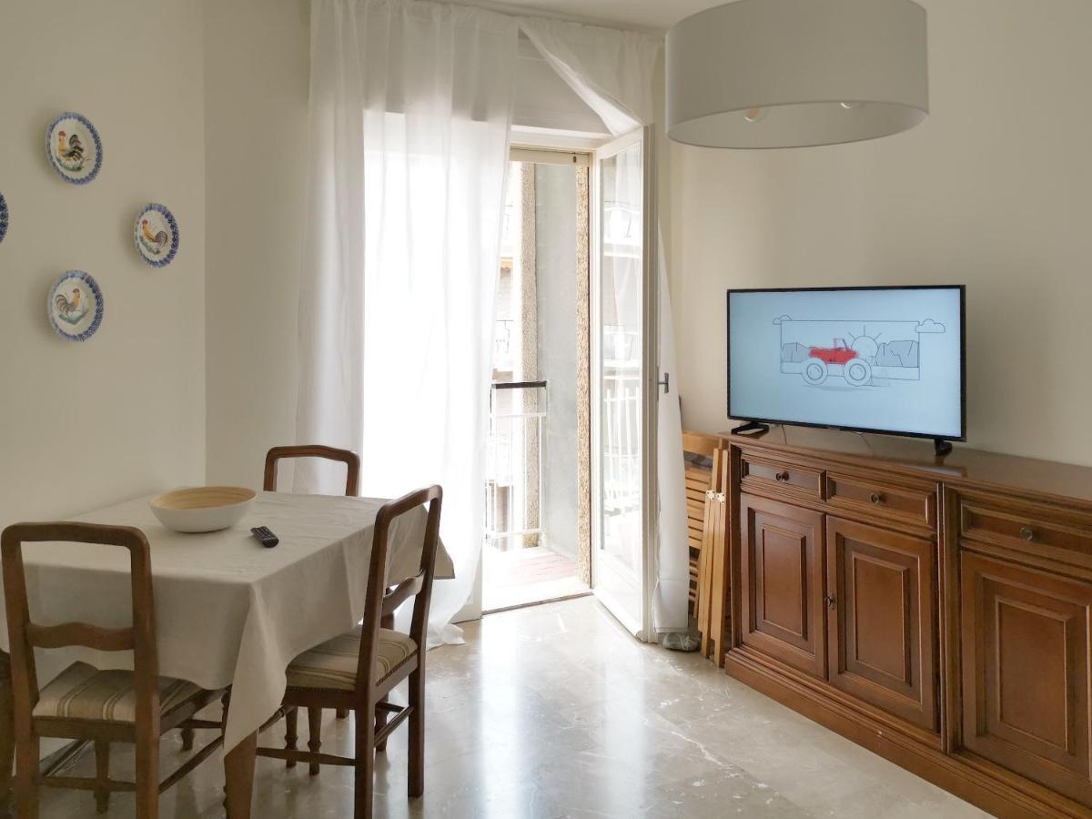 Casa Margherita, centrale a due passi dal mare Bordighera Esterno foto