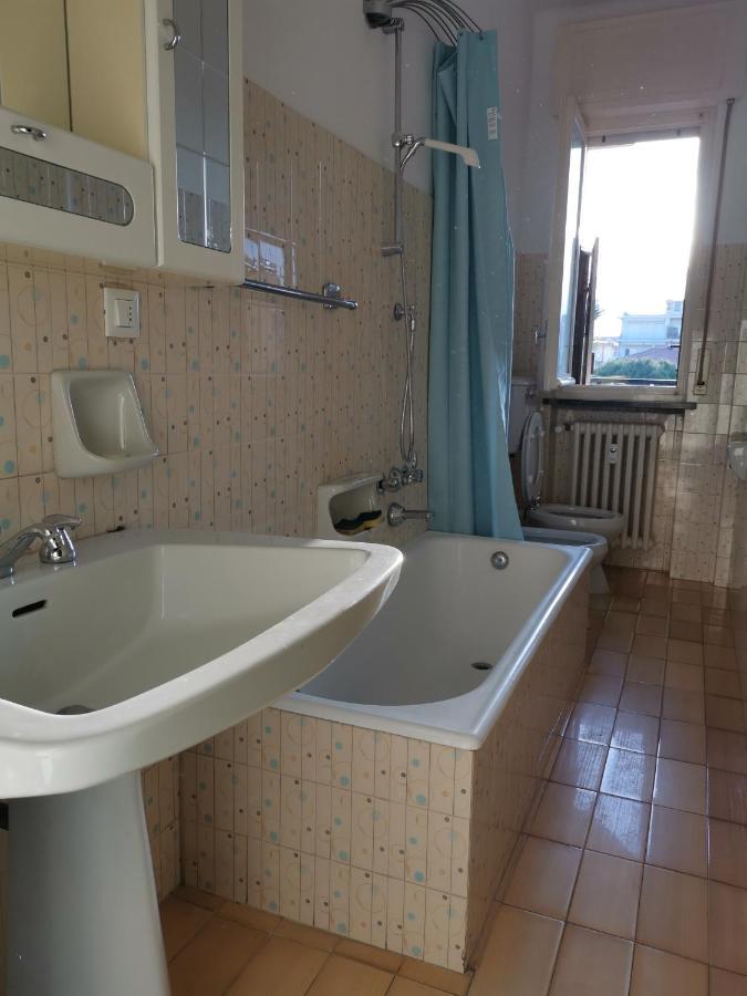 Casa Margherita, centrale a due passi dal mare Bordighera Esterno foto